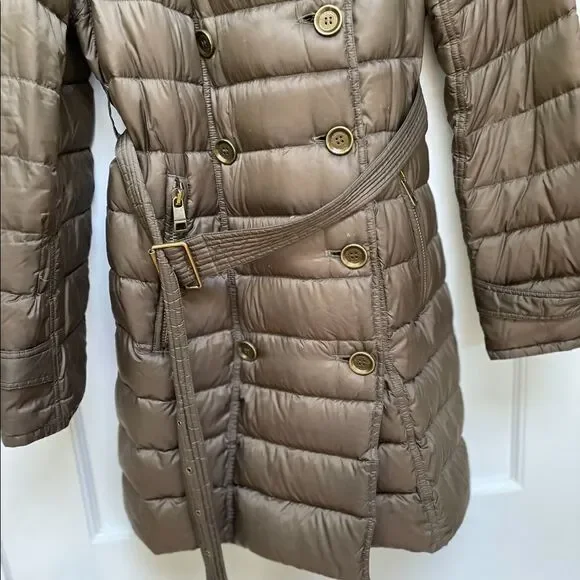 Burberry
Ashwick Puffer Coat w/ Detachable Hooded jacket - Picture 5 of 11